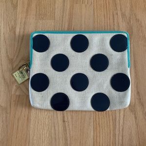 Fossil tablet case